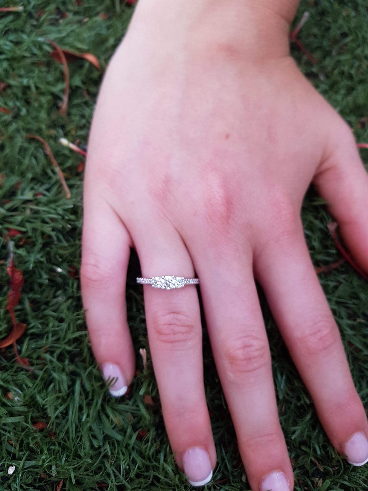 round diamonds engagement rings